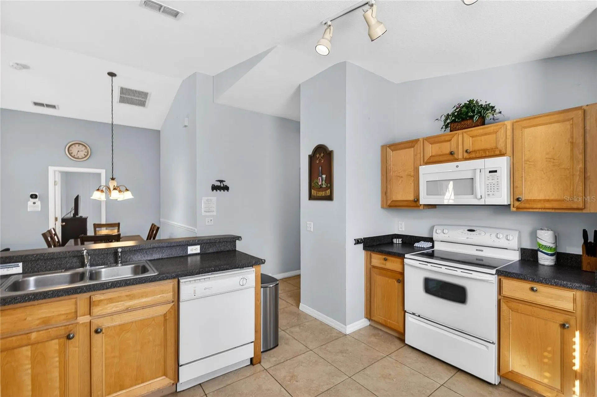 489 Scrub Jay Way Davenport FL 33896