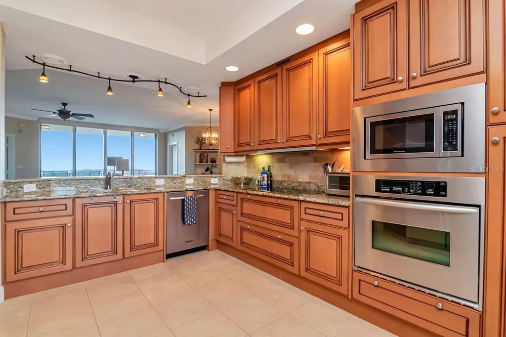 5823 Bowen Daniel Drive Tampa FL 33616