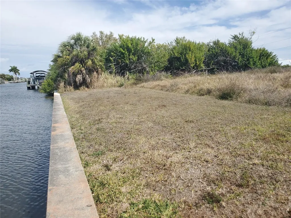5299 Early Terrace Port Charlotte FL 33981