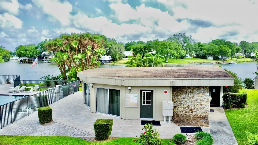 404 E Orlando Avenue Ocoee FL 34761