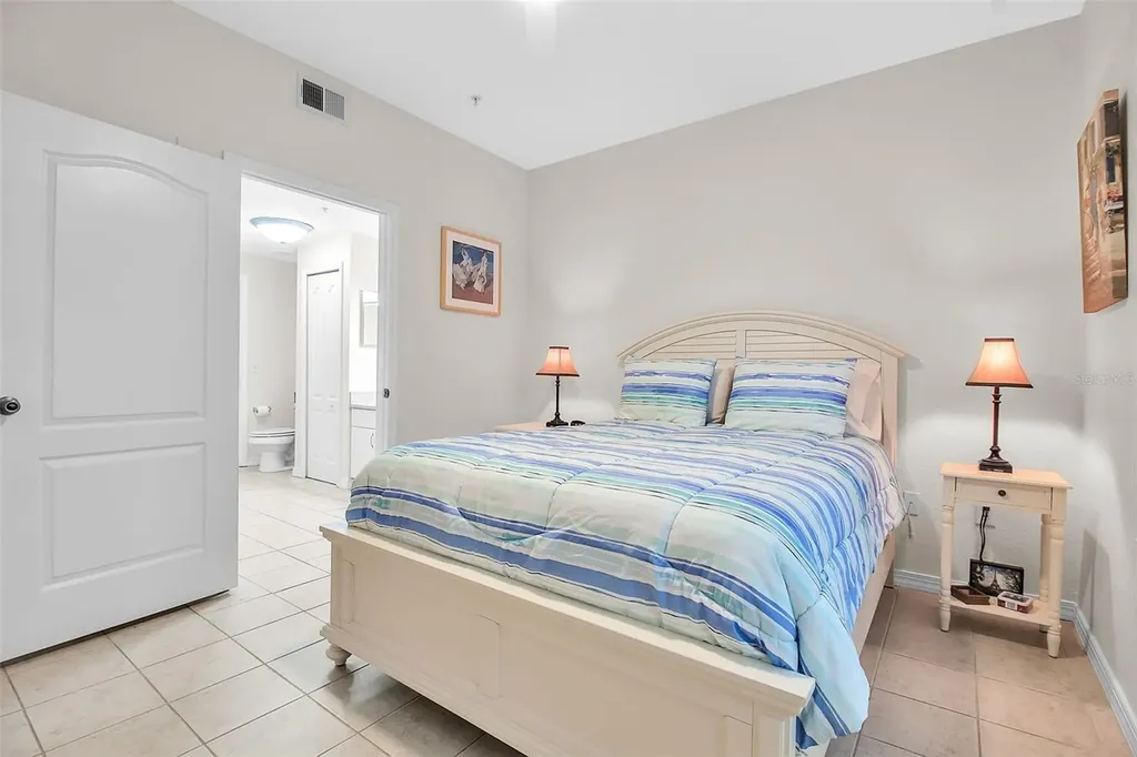 4122 Central Sarasota Parkway Sarasota FL 34238