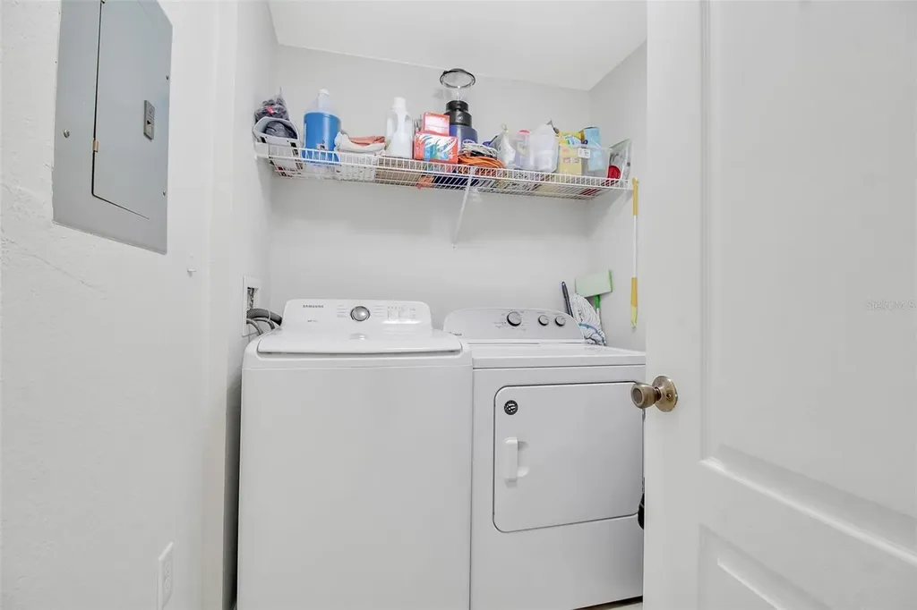 4122 Central Sarasota Parkway Sarasota FL 34238