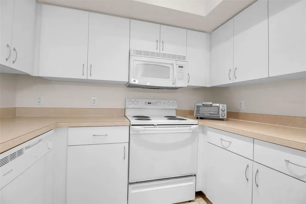 4122 Central Sarasota Parkway Sarasota FL 34238