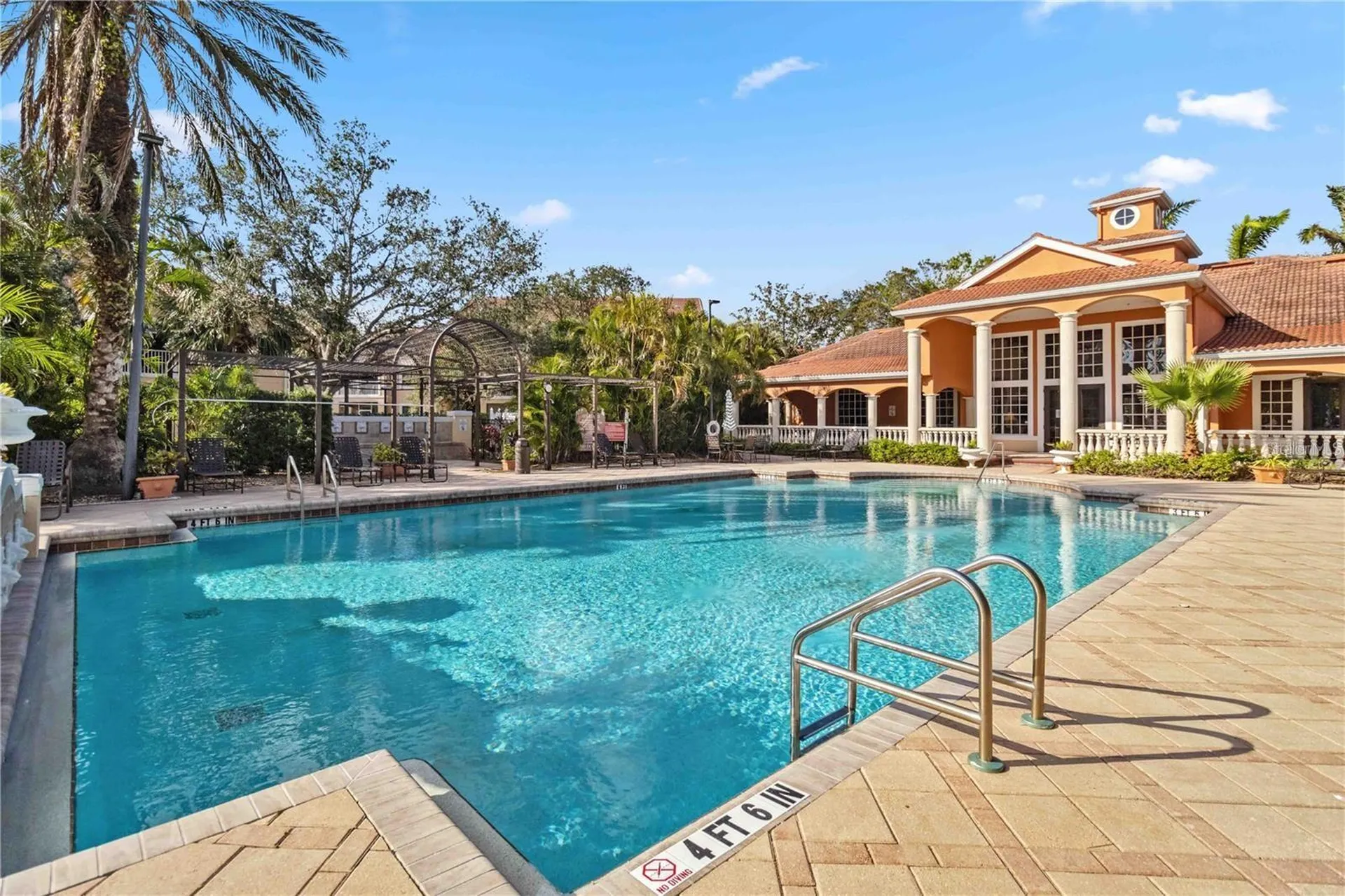 4122 Central Sarasota Parkway Sarasota FL 34238