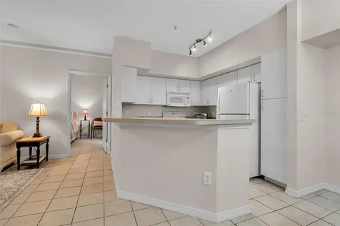 4122 Central Sarasota Parkway Sarasota FL 34238