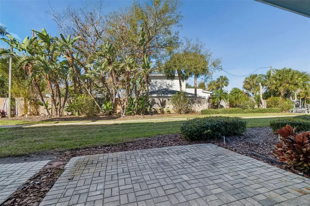 300 Venetian Drive Clearwater FL 33755