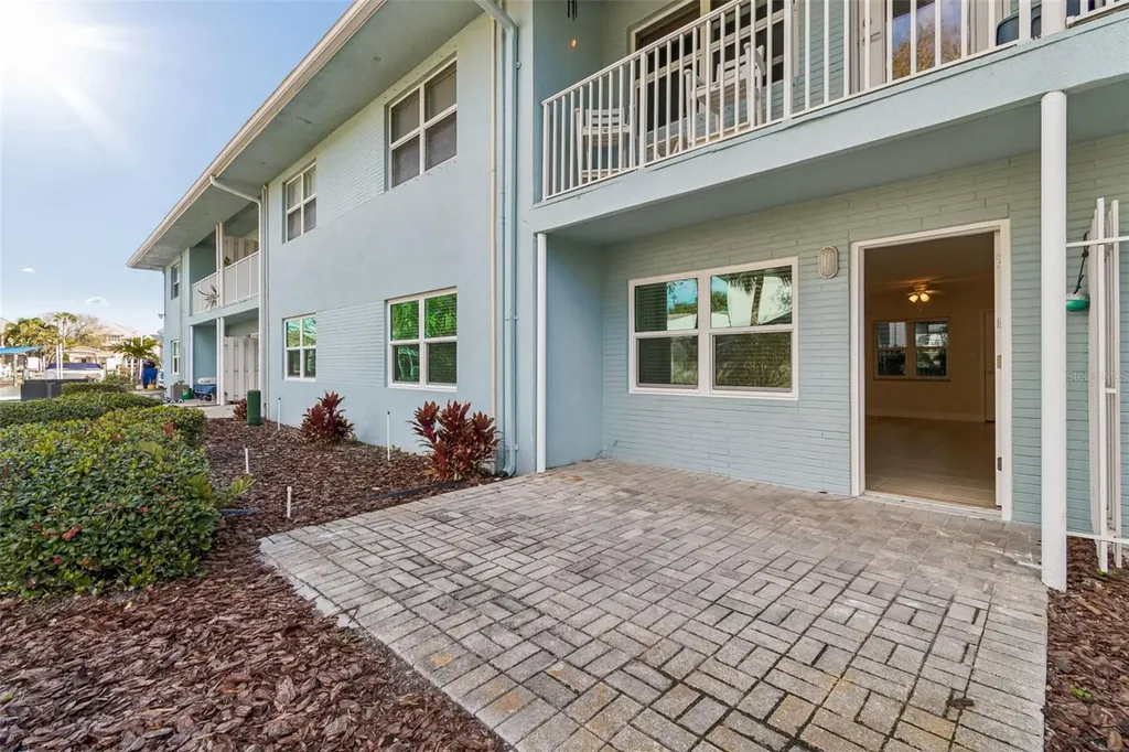 300 Venetian Drive Clearwater FL 33755