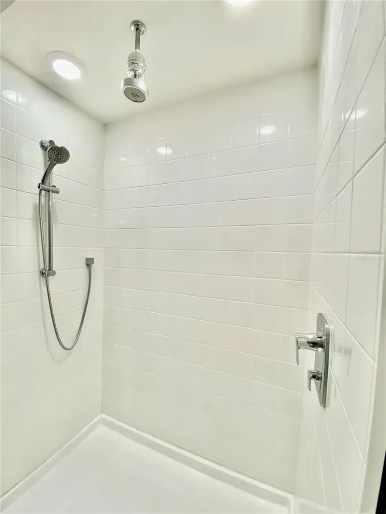 182 Glass Onion Drive Howey In The Hills FL 34737