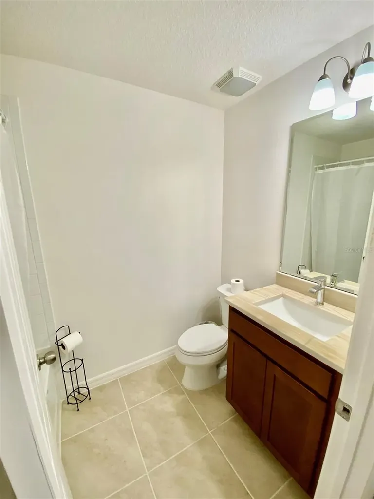 182 Glass Onion Drive Howey In The Hills FL 34737
