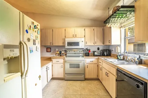 15 Charlton Drive Lake Placid FL 33852