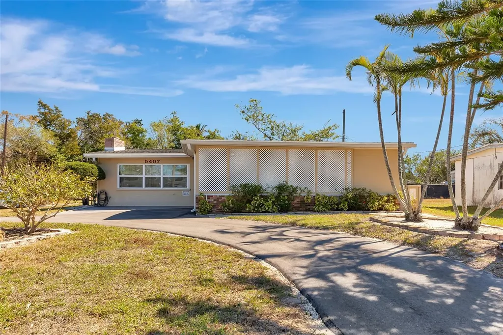 5407 3rd Street W Bradenton FL 34207