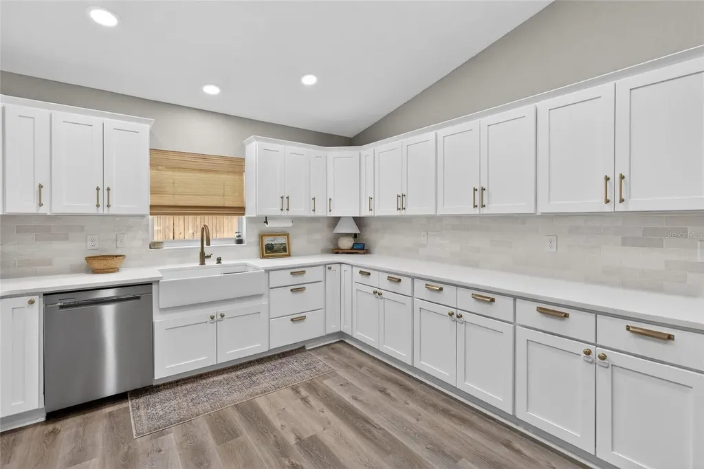 115 N Saint Clair Street Wildwood FL 34785