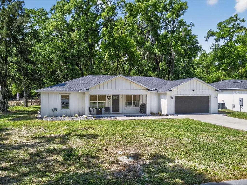 115 N Saint Clair Street Wildwood FL 34785