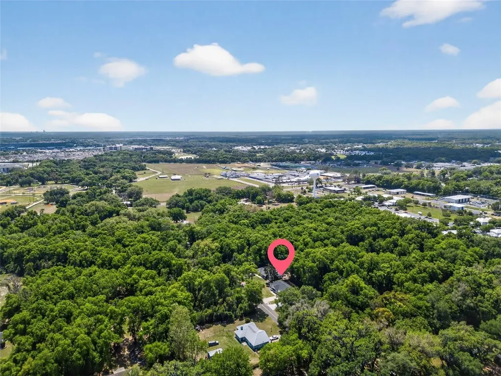 115 N Saint Clair Street Wildwood FL 34785