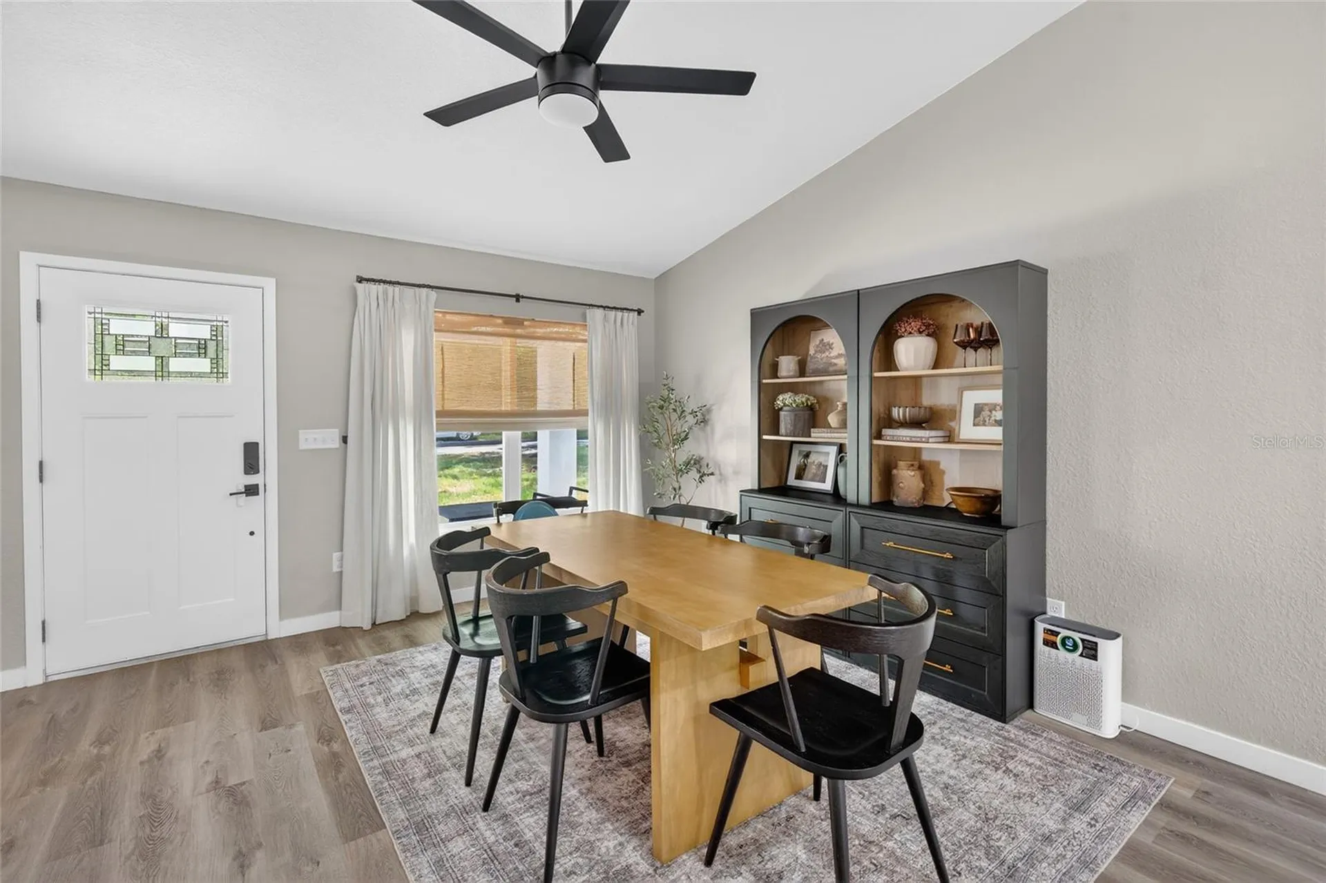 115 N Saint Clair Street Wildwood FL 34785
