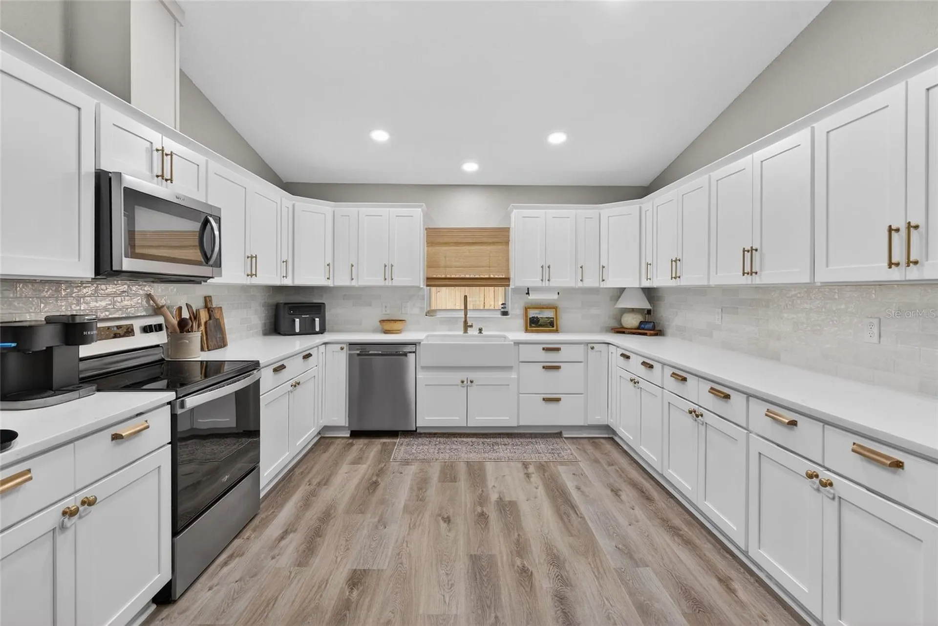 115 N Saint Clair Street Wildwood FL 34785