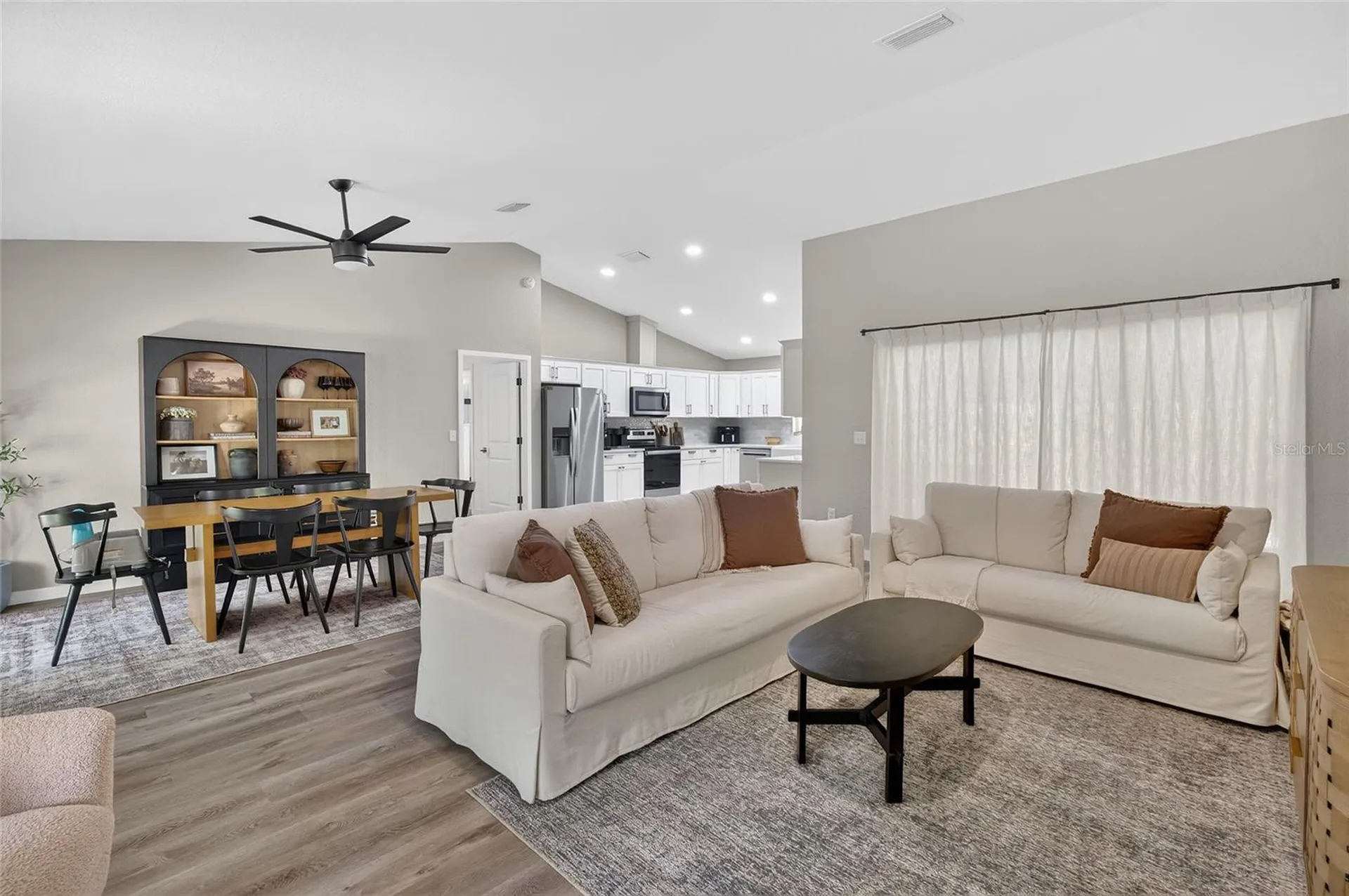 115 N Saint Clair Street Wildwood FL 34785