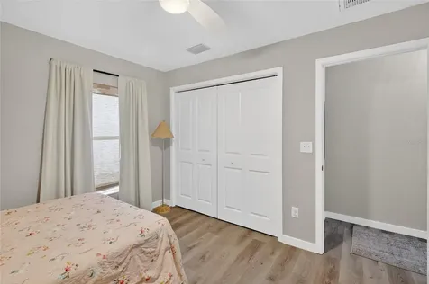 115 N Saint Clair Street Wildwood FL 34785