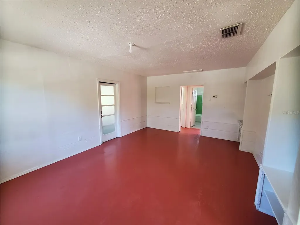 2300 5th Street S St Petersburg FL 33705