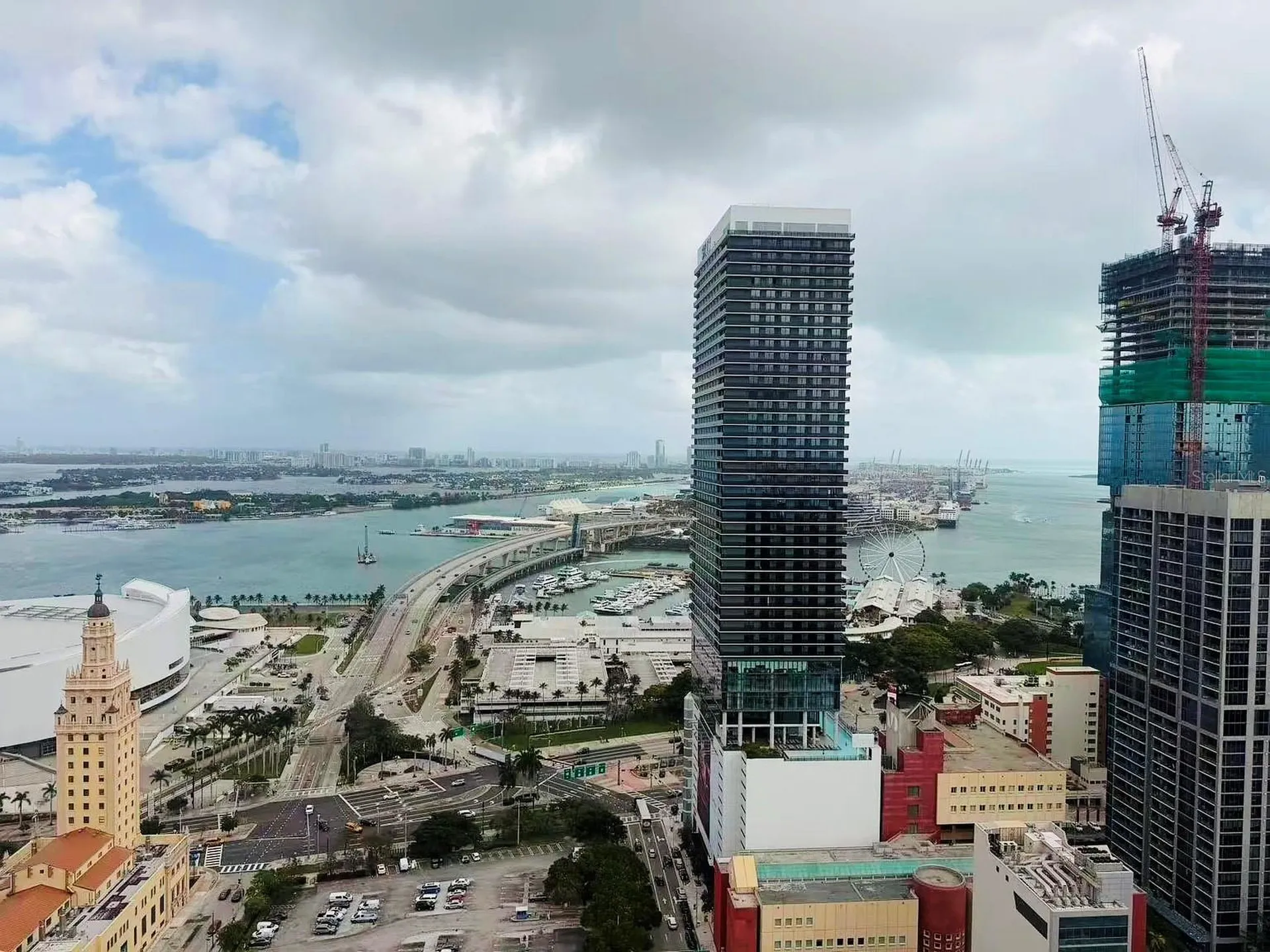 121 NE 5th Street Miami FL 33132