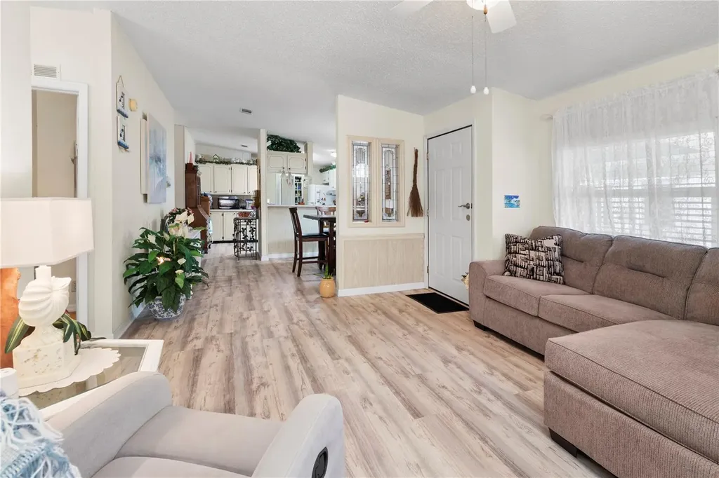 94 Meadow Circle Ellenton FL 34222