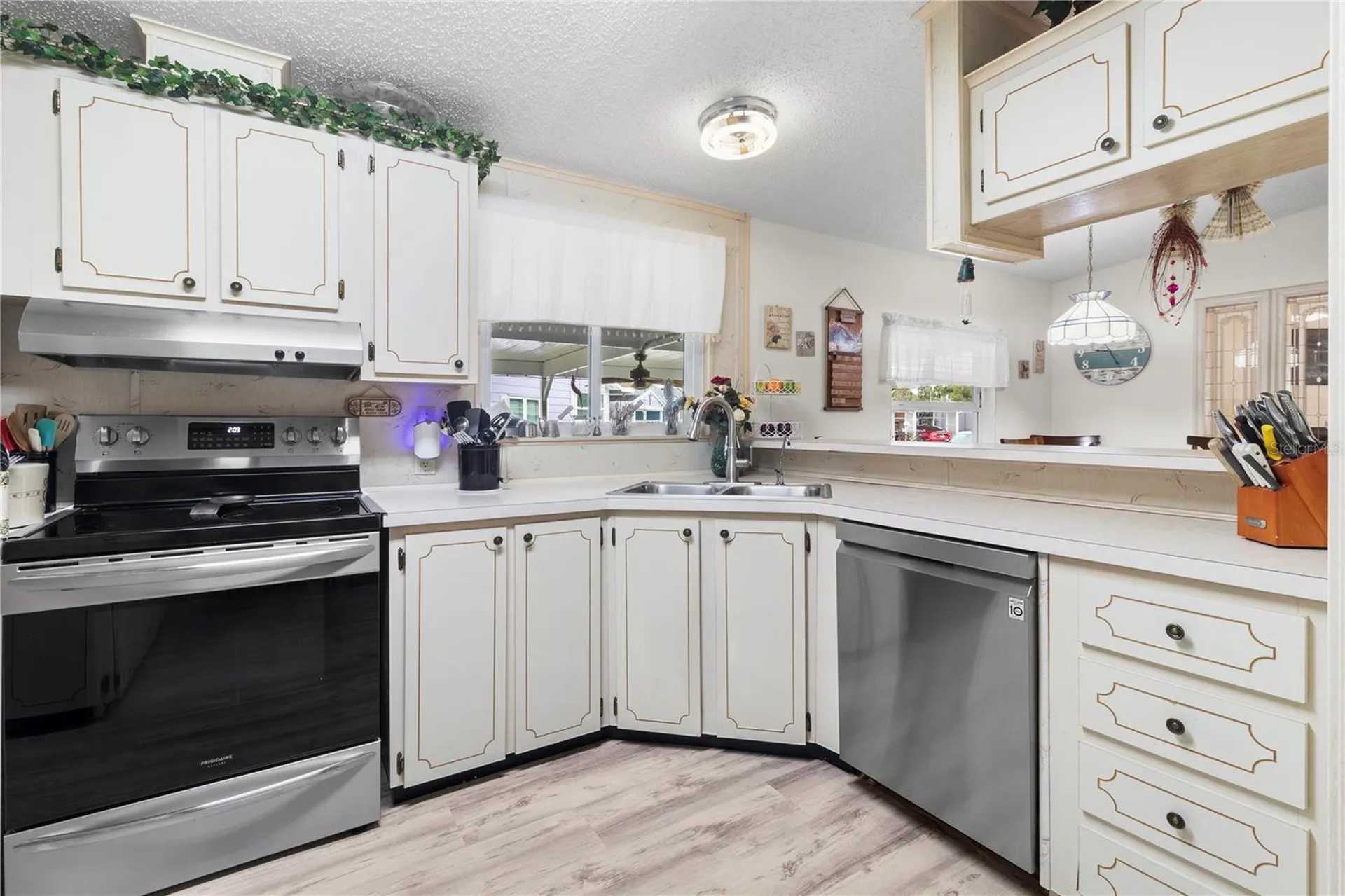 94 Meadow Circle Ellenton FL 34222