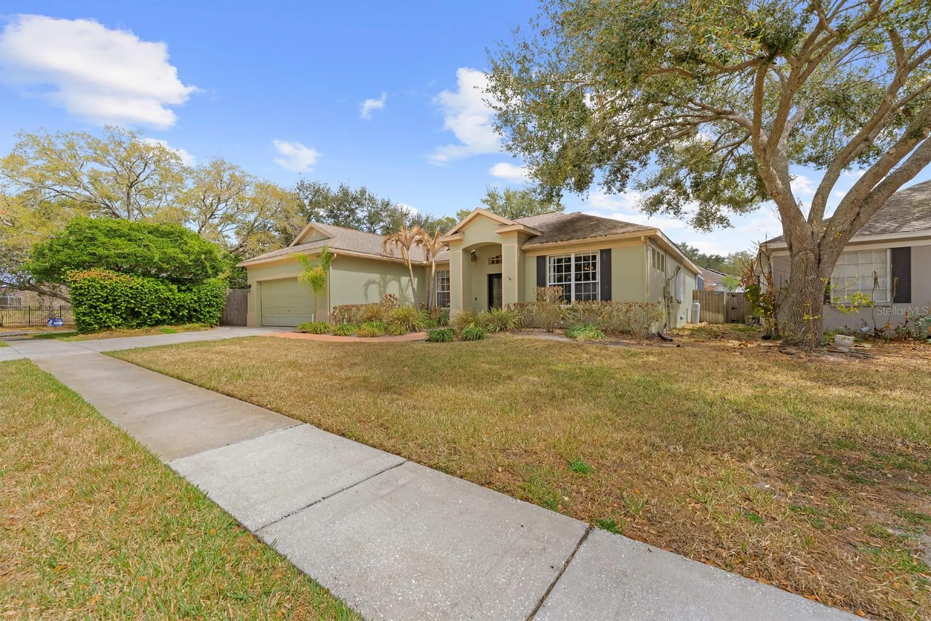 4302 River Close Boulevard Valrico FL 33596