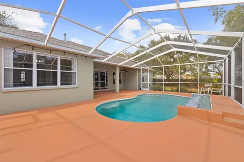 4302 River Close Boulevard Valrico FL 33596
