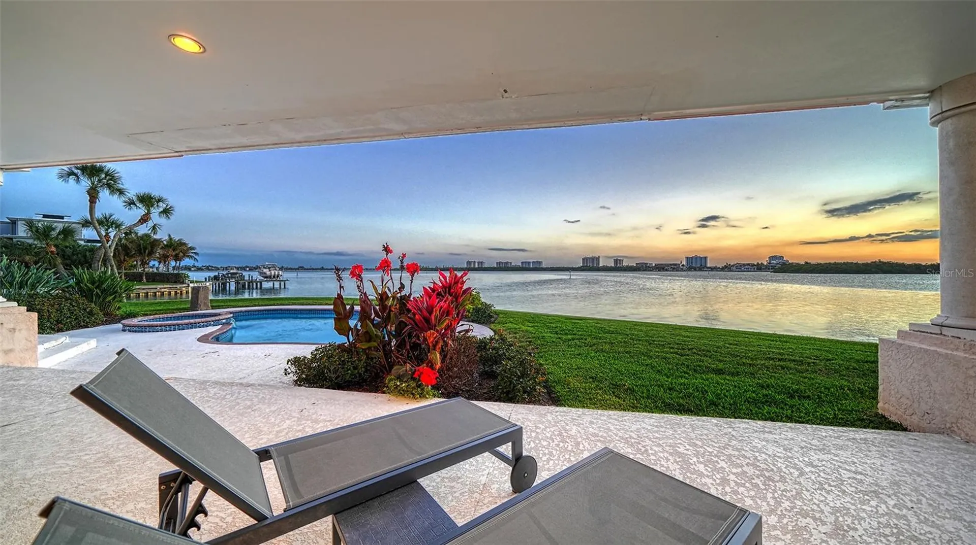 376 West Royal Flamingo Drive Sarasota FL 34236