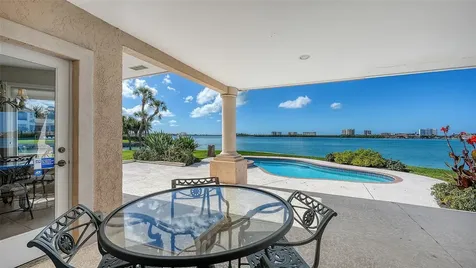 376 West Royal Flamingo Drive Sarasota FL 34236