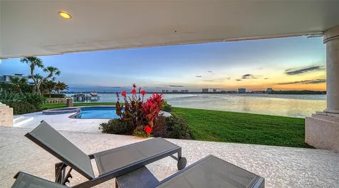 376 West Royal Flamingo Drive Sarasota FL 34236