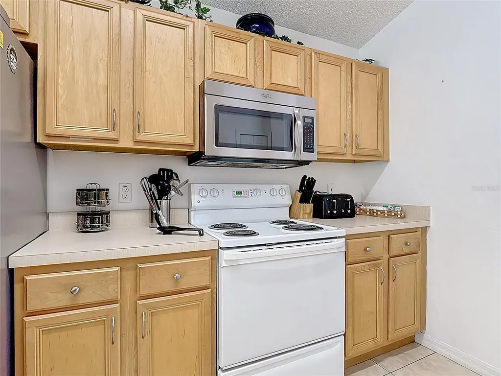 8458 Secret Key Cove Kissimmee FL 34747