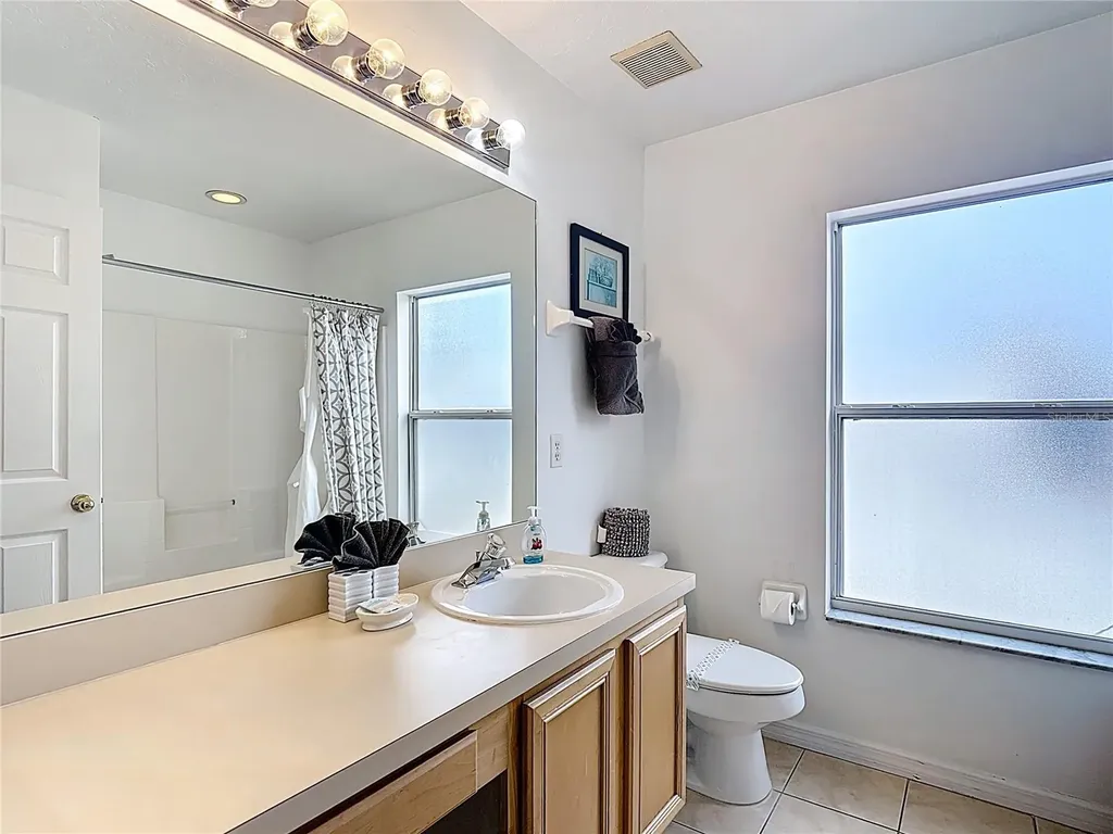 8458 Secret Key Cove Kissimmee FL 34747