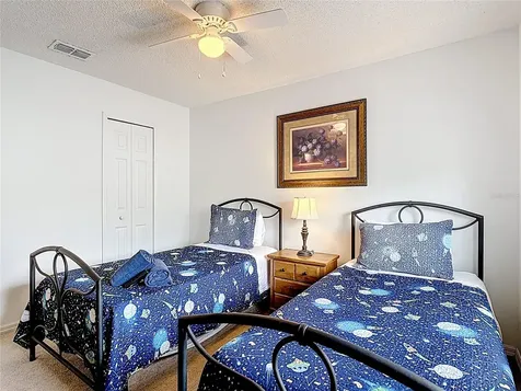 8458 Secret Key Cove Kissimmee FL 34747