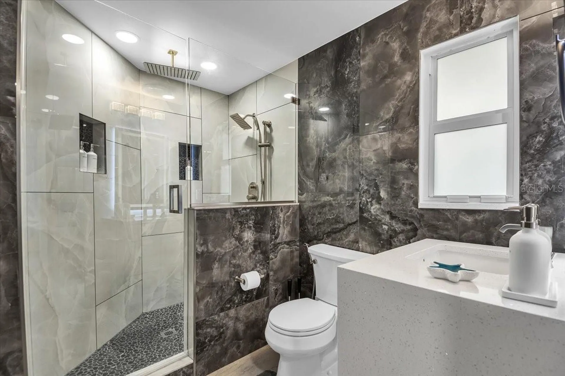 5624 Cape Leyte Drive Sarasota FL 34242