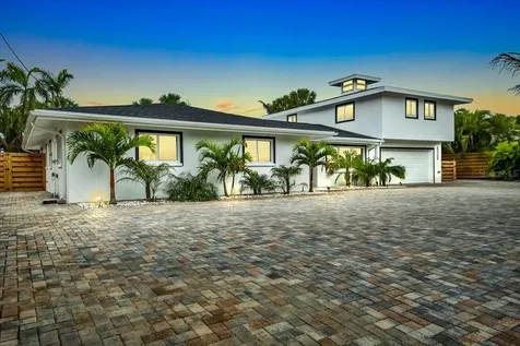 5624 Cape Leyte Drive Sarasota FL 34242