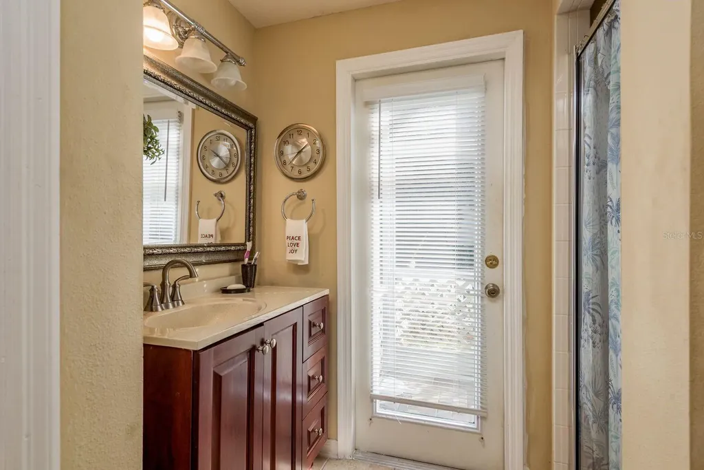 19216 Inlet Cove Court Lutz FL 33558