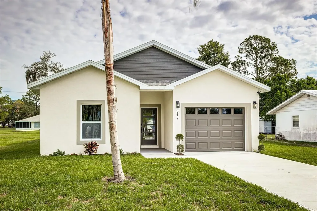 317 Quail Avenue Sebring FL 33870