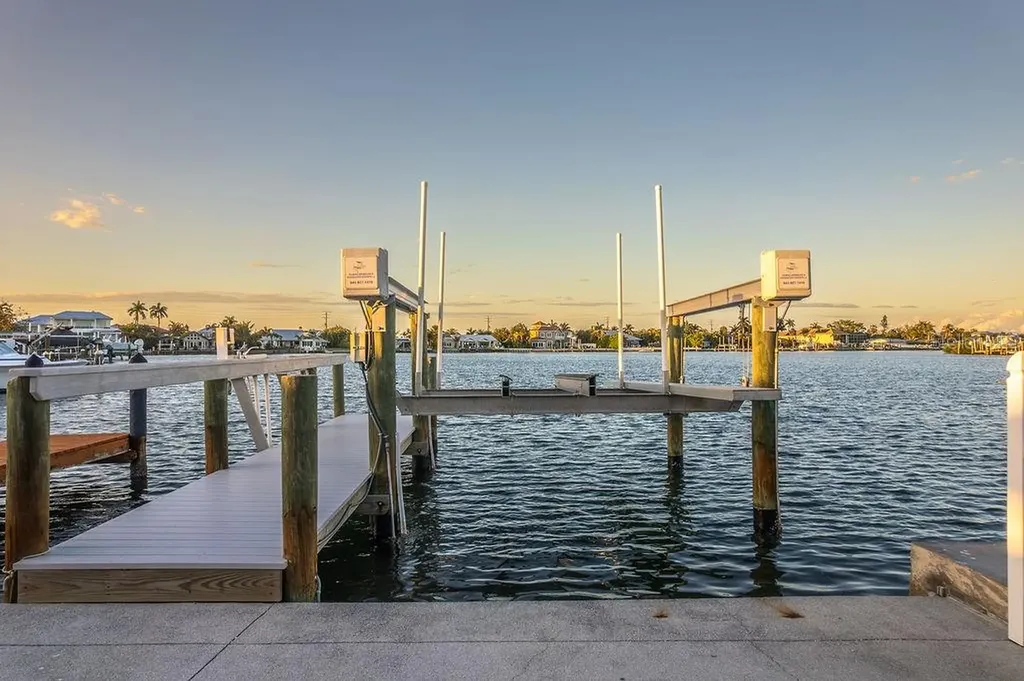454 63rd Street Holmes Beach FL 34217