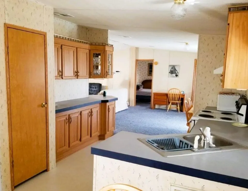 2016 Lake Linda Circle Lutz FL 33558