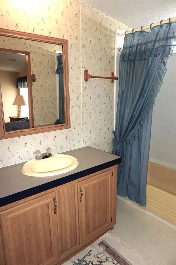 2016 Lake Linda Circle Lutz FL 33558