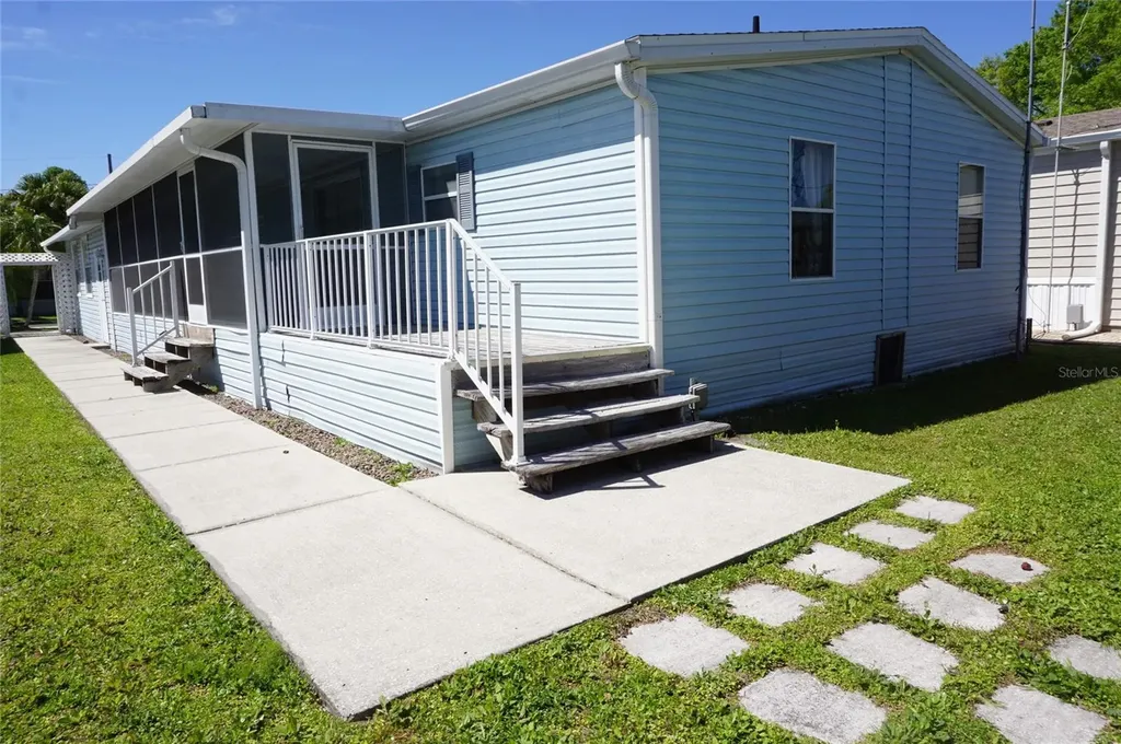 2016 Lake Linda Circle Lutz FL 33558