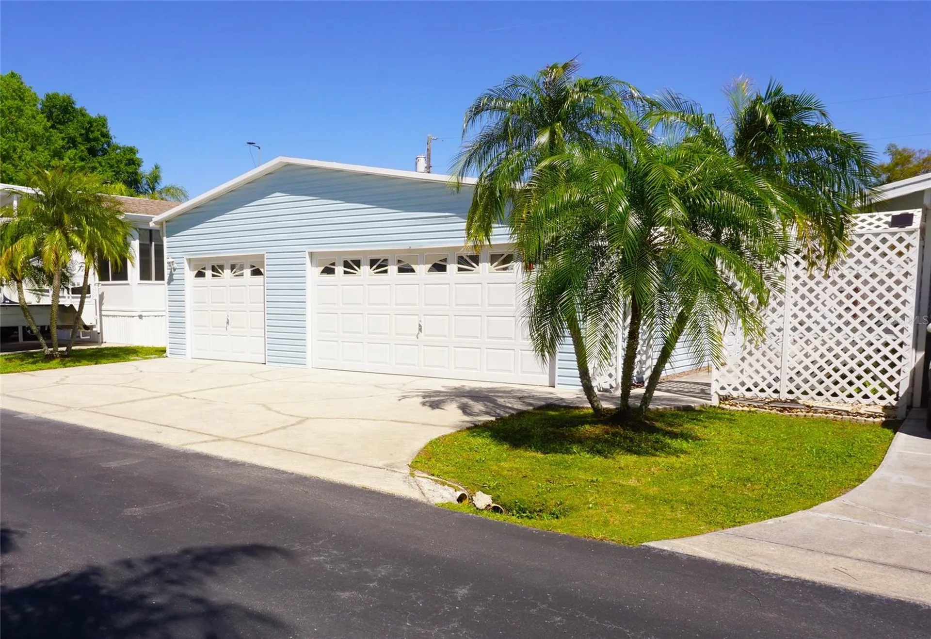 2016 Lake Linda Circle Lutz FL 33558