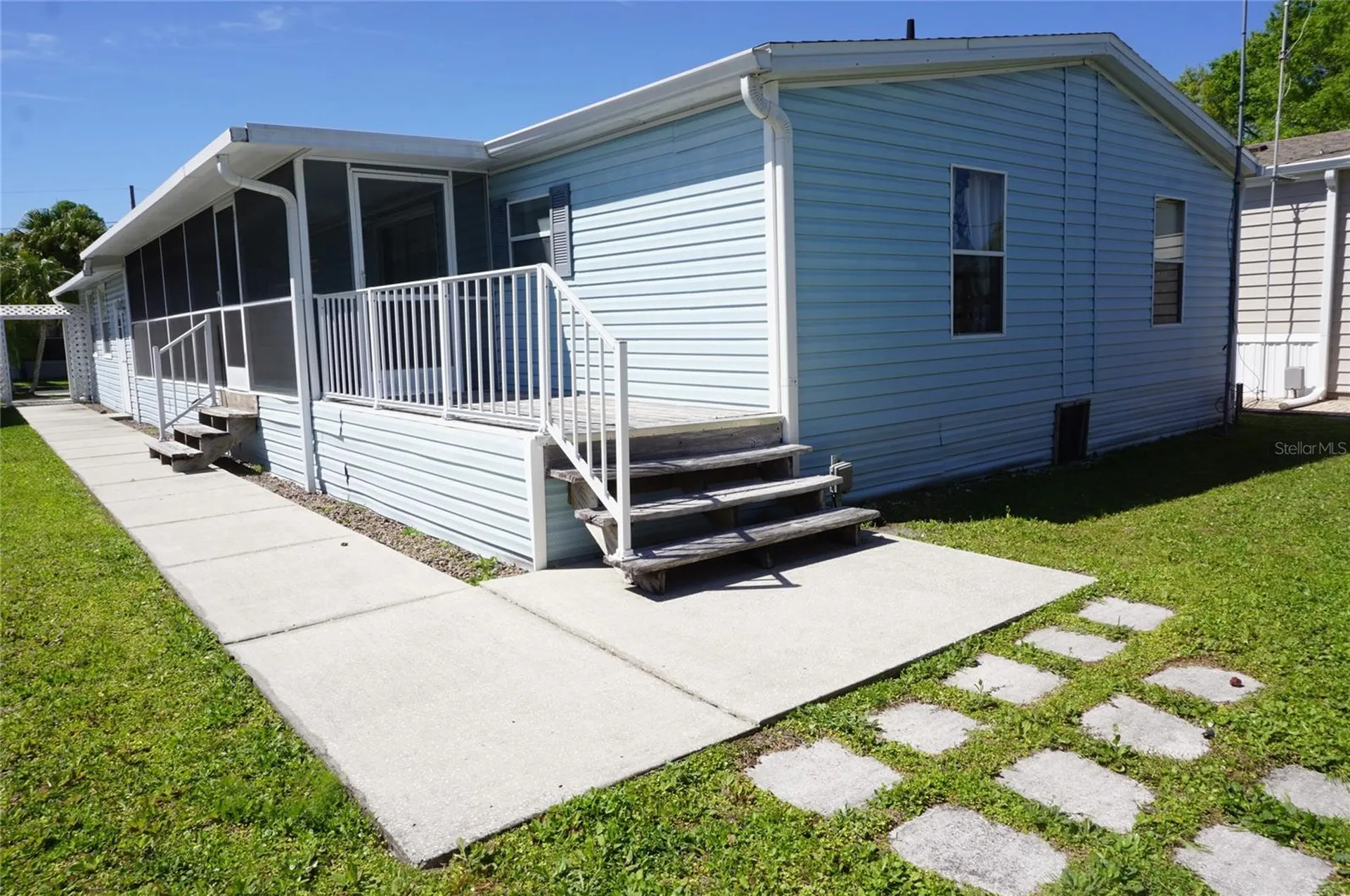 2016 Lake Linda Circle Lutz FL 33558