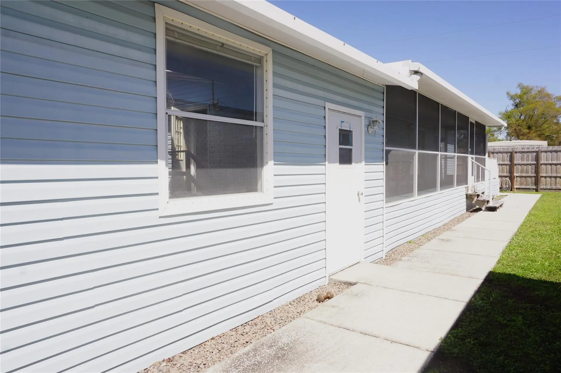 2016 Lake Linda Circle Lutz FL 33558