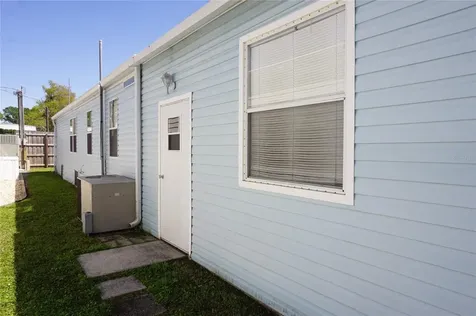 2016 Lake Linda Circle Lutz FL 33558