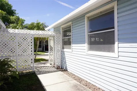 2016 Lake Linda Circle Lutz FL 33558