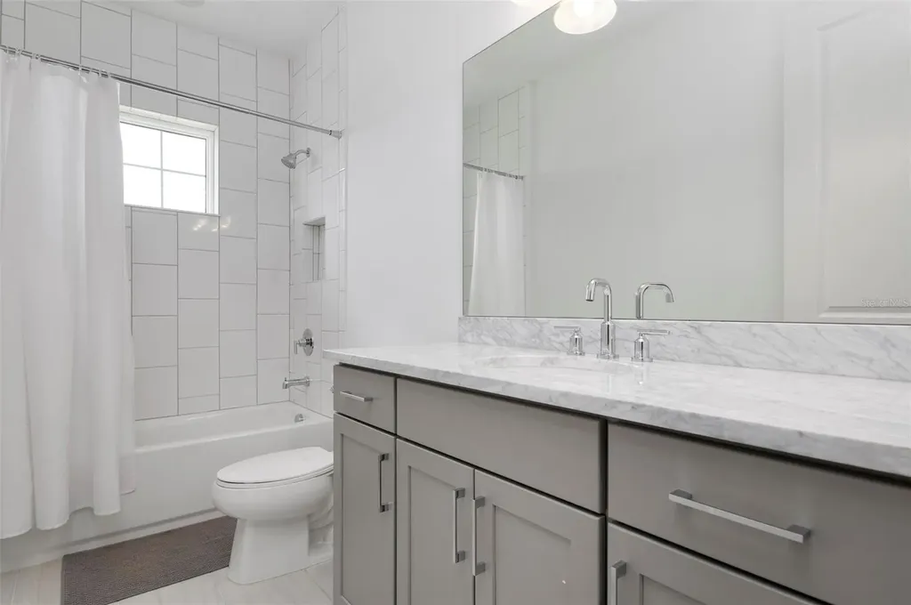 17114 Verona Place Bradenton FL 34202