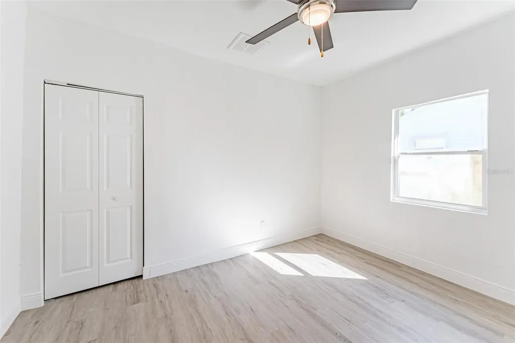 1305 E Osborne Avenue Tampa FL 33603