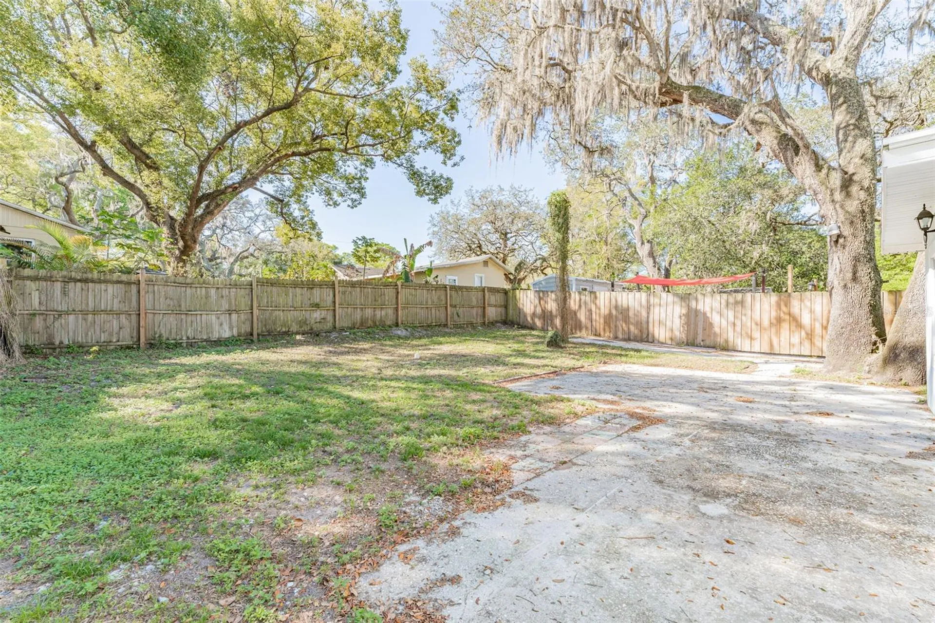 1305 E Osborne Avenue Tampa FL 33603
